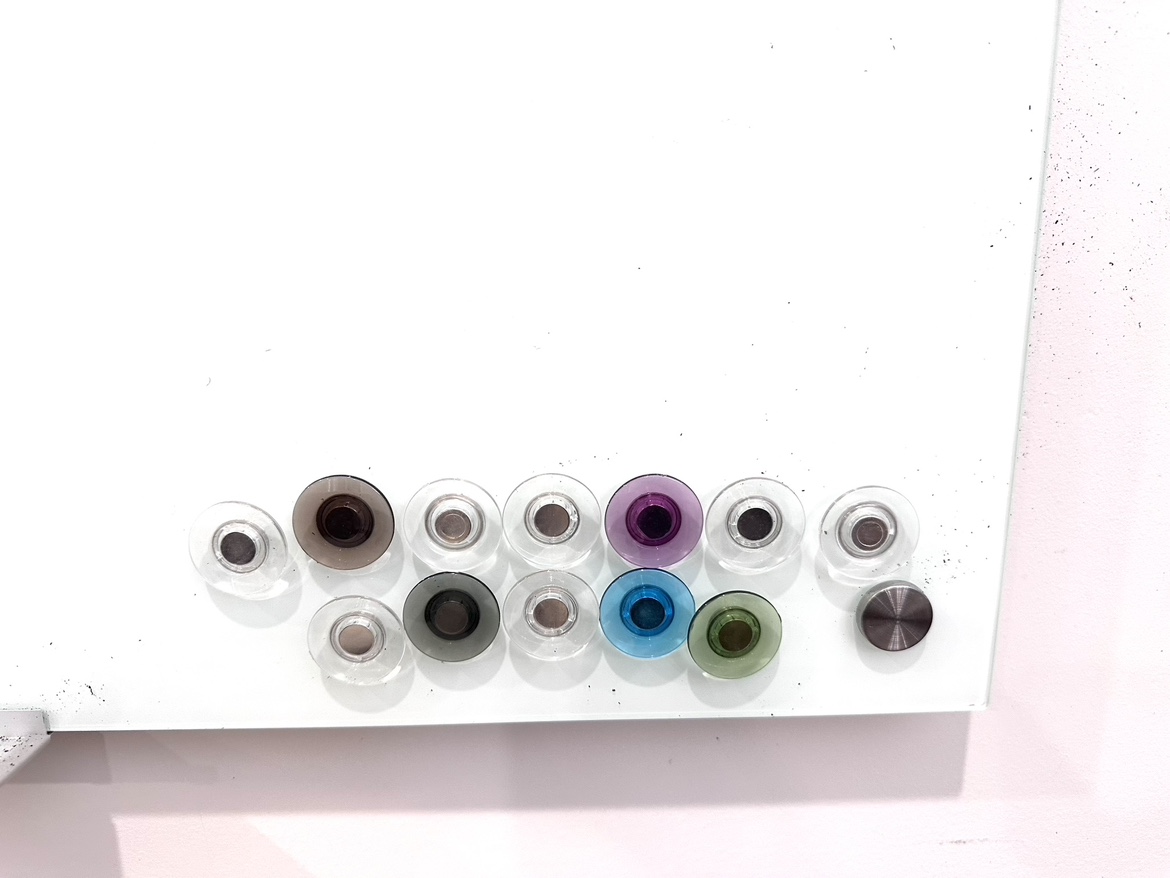 Quartet glass whiteboard with magnetics ‎ 4 x 3 Feet