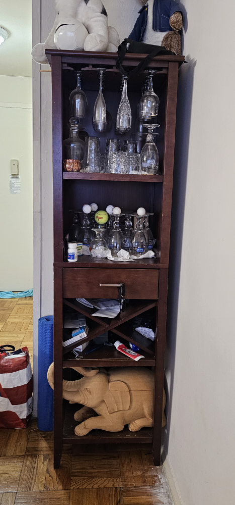 wine  cabinet with Glassware