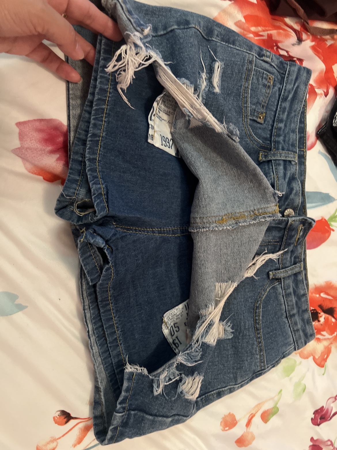 Short skirt image indicator(2)