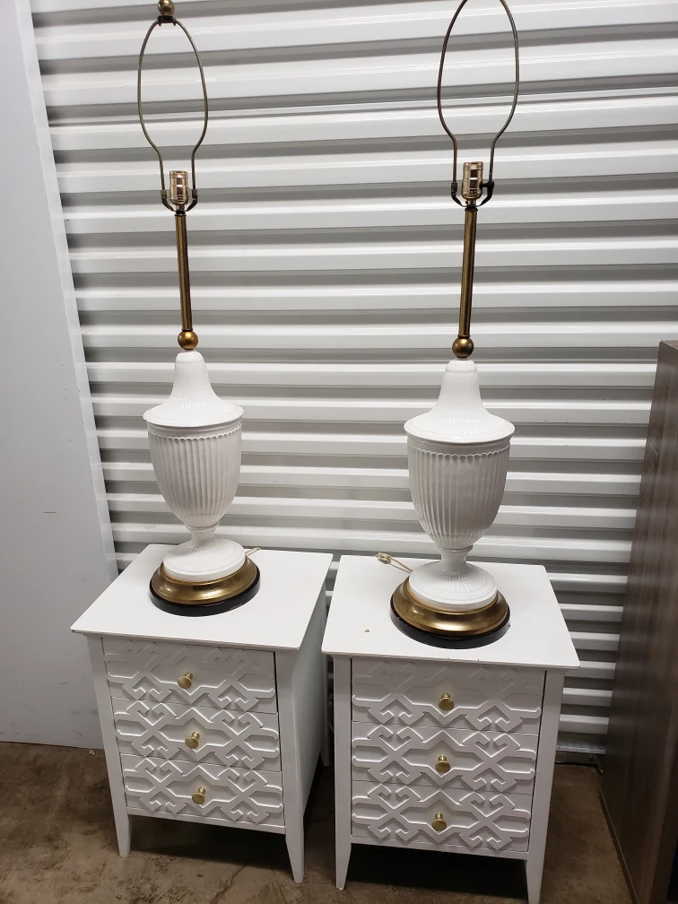 2 side tables whit lamps - photo 3
