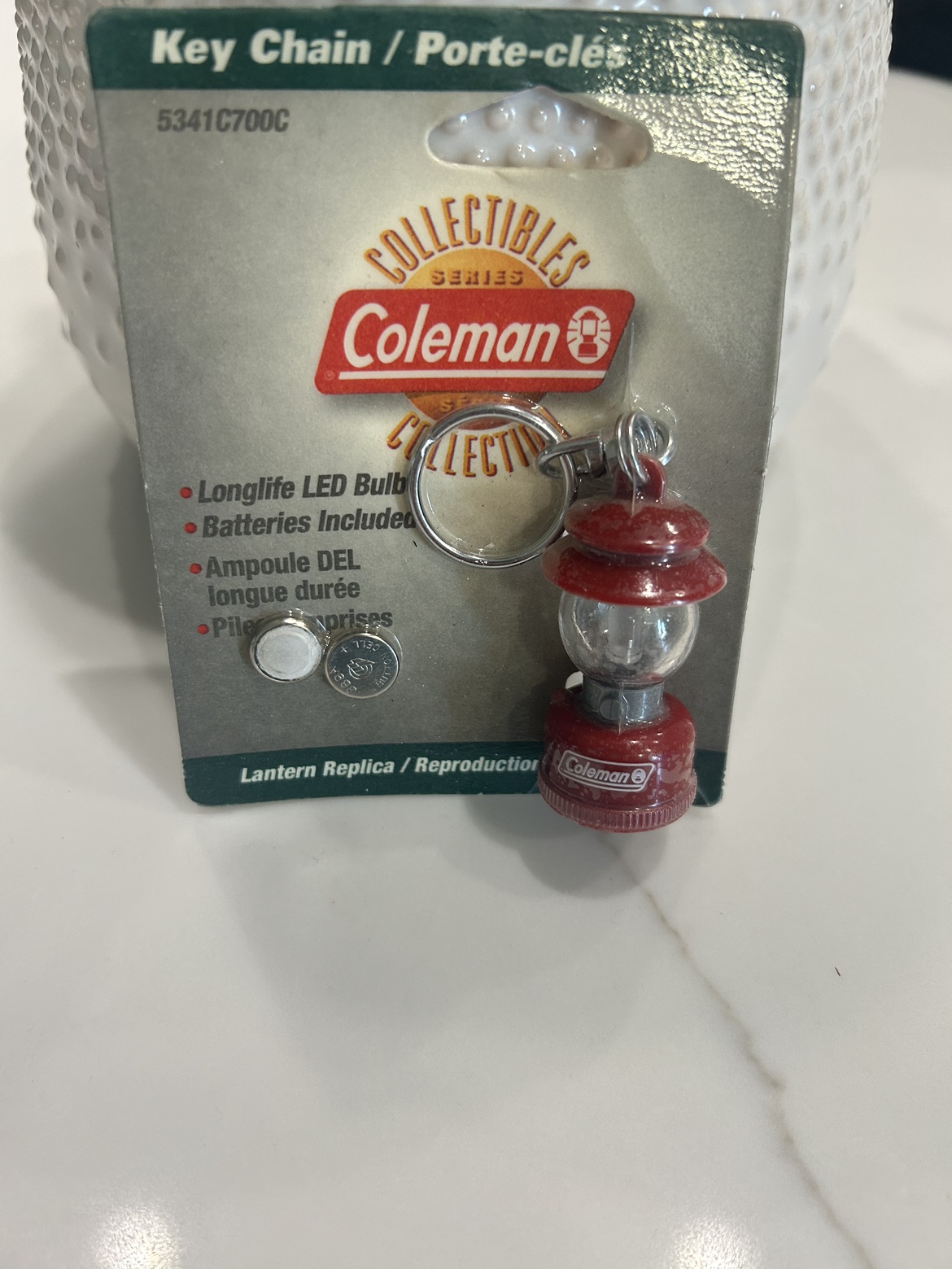 Adorable mini led light comes with batteries