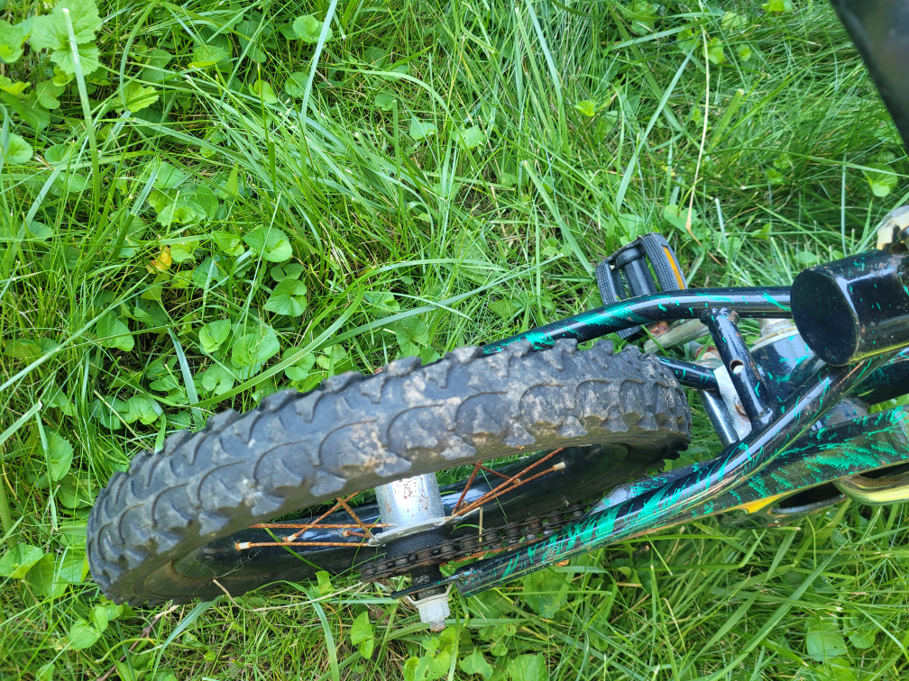 ⚽️ Bike ZX Next 14" Camo Green image indicator(3)