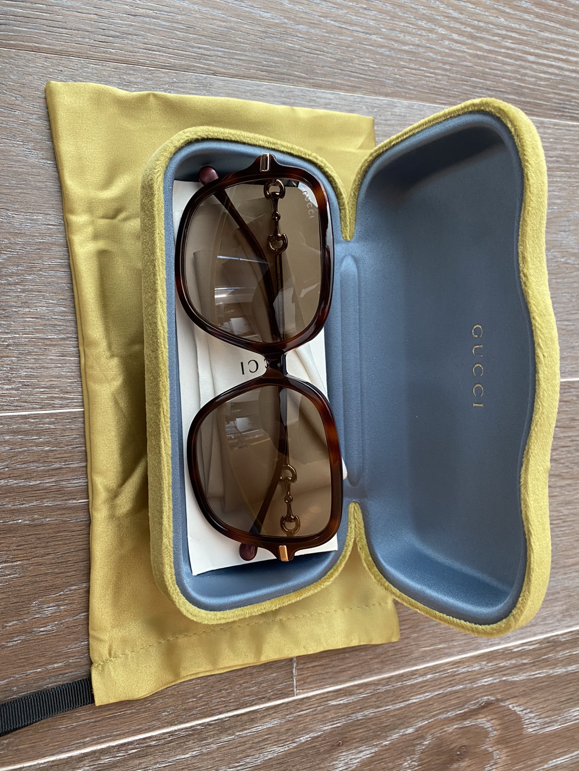 Gucci Sunglasses (GG0884SA002) - photo 2