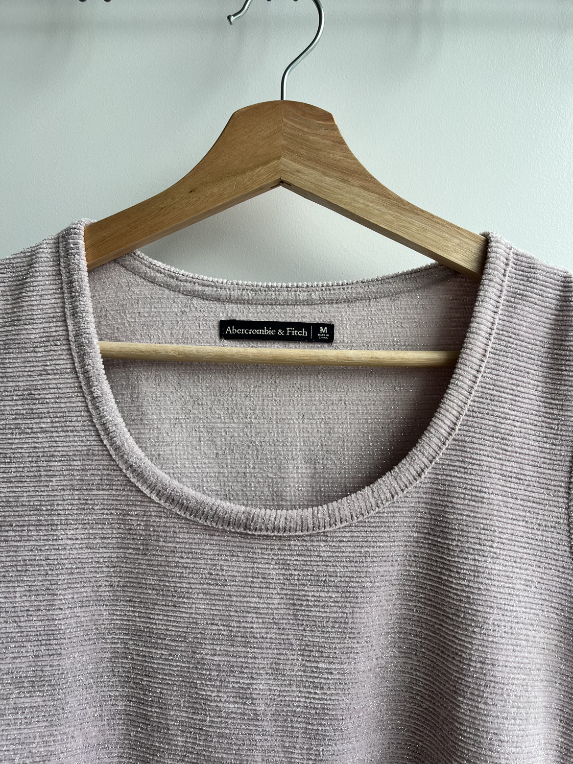 Abercrombie Pink Baby Tee image indicator(2)