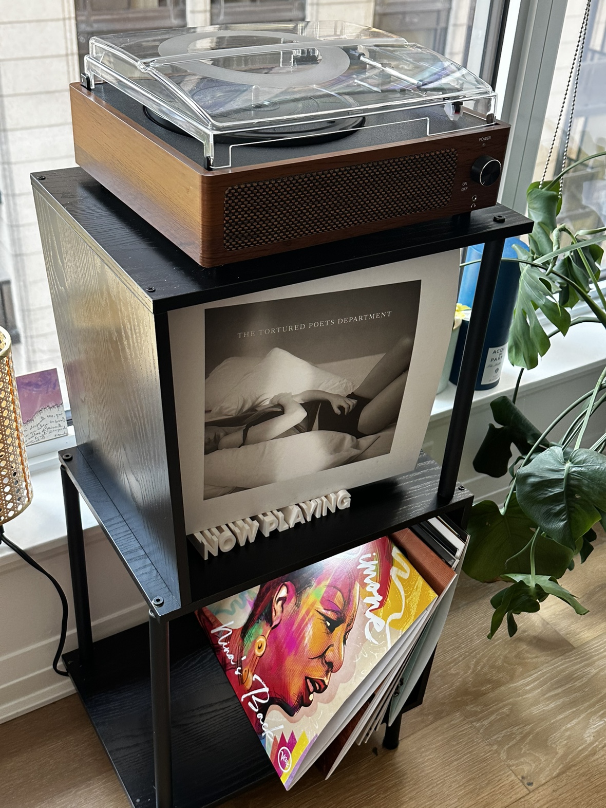 Record player + stand (vinyls not on sale) thumbnail