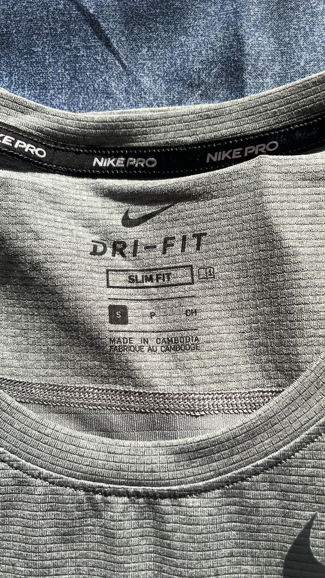 NIKE Men’s Tank (Small) In Excellent Condition!!! image indicator(4)