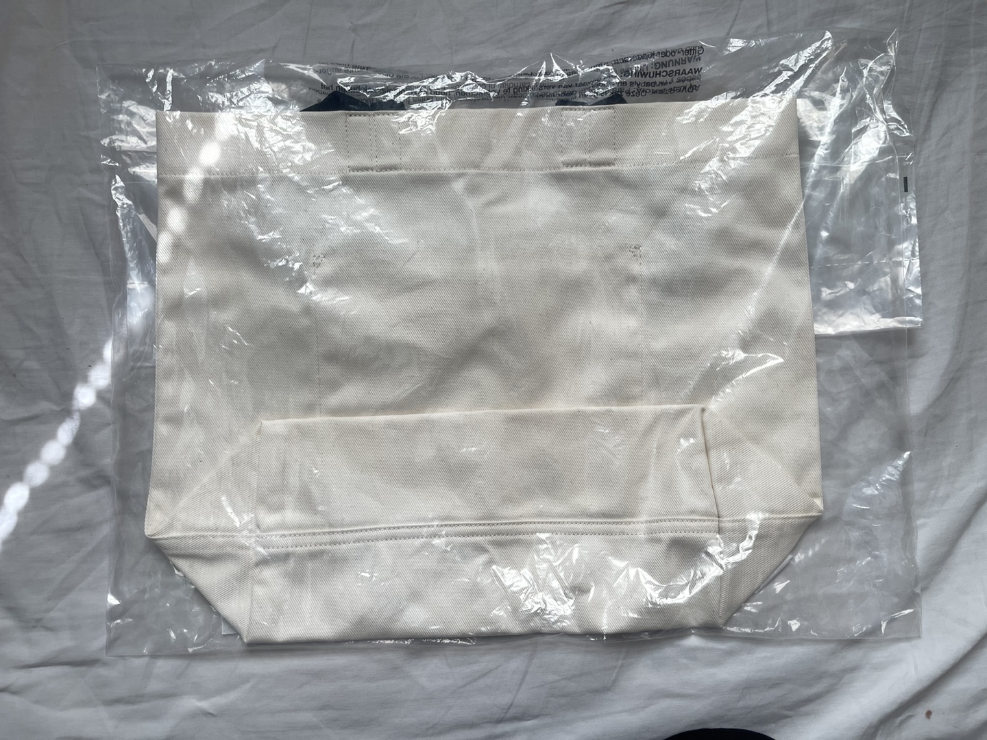 Lululemon Tote Bag image indicator(4)