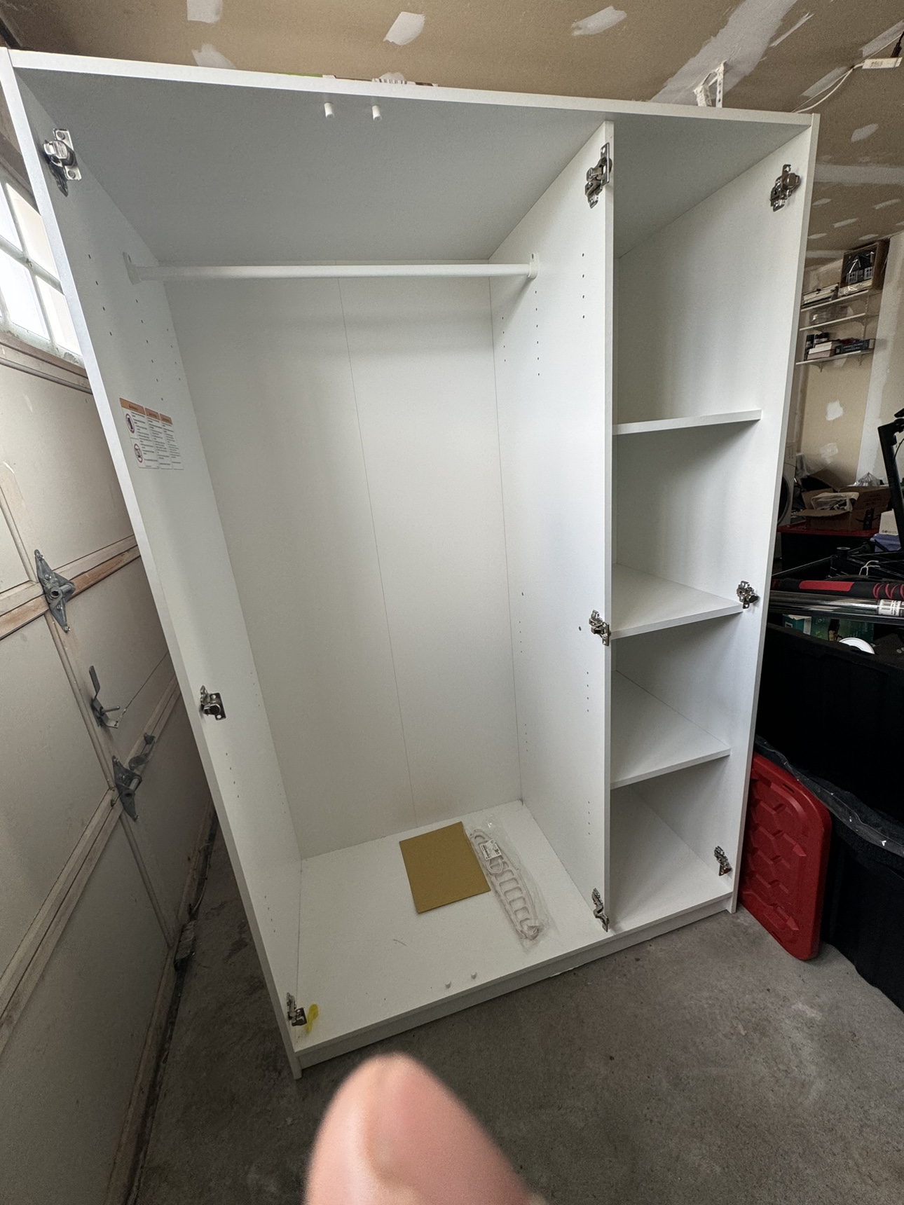 White Closet w. Doors - photo 2