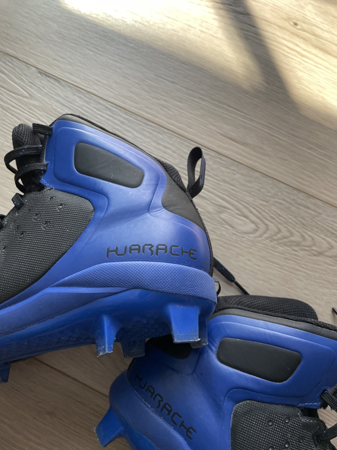 Nike HUARACHE cleats - size 9 image indicator(4)