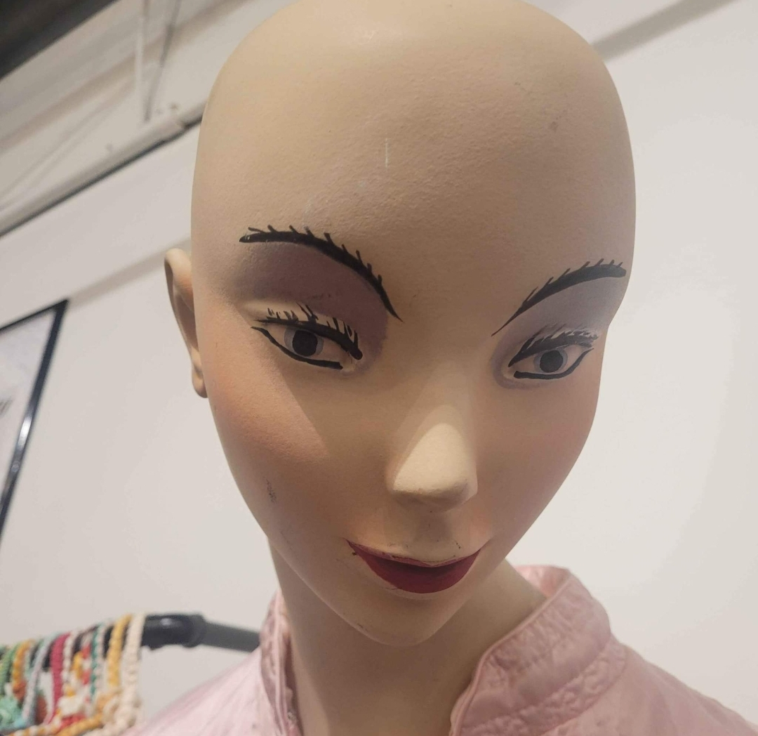 Vintage female mannequin with twisting waist - photo 4