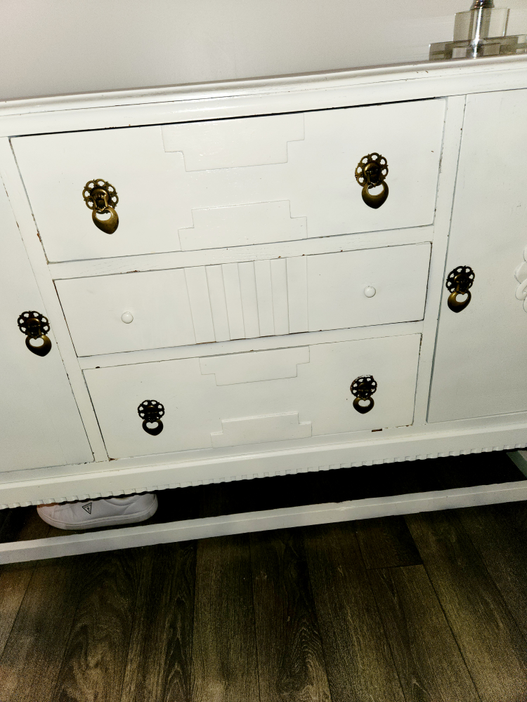 Antique side board - photo 3