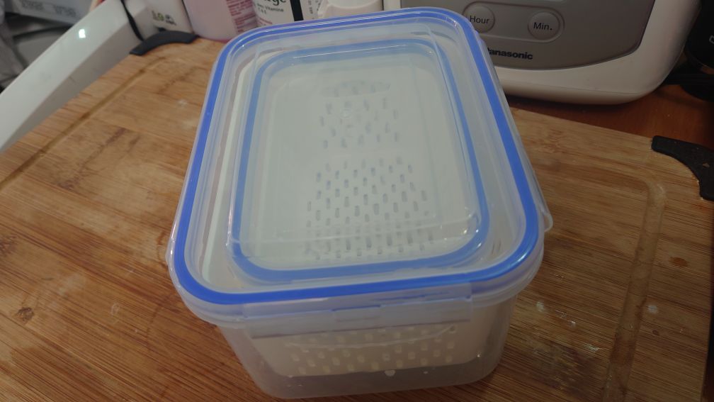 2 Storage boxes thumbnail