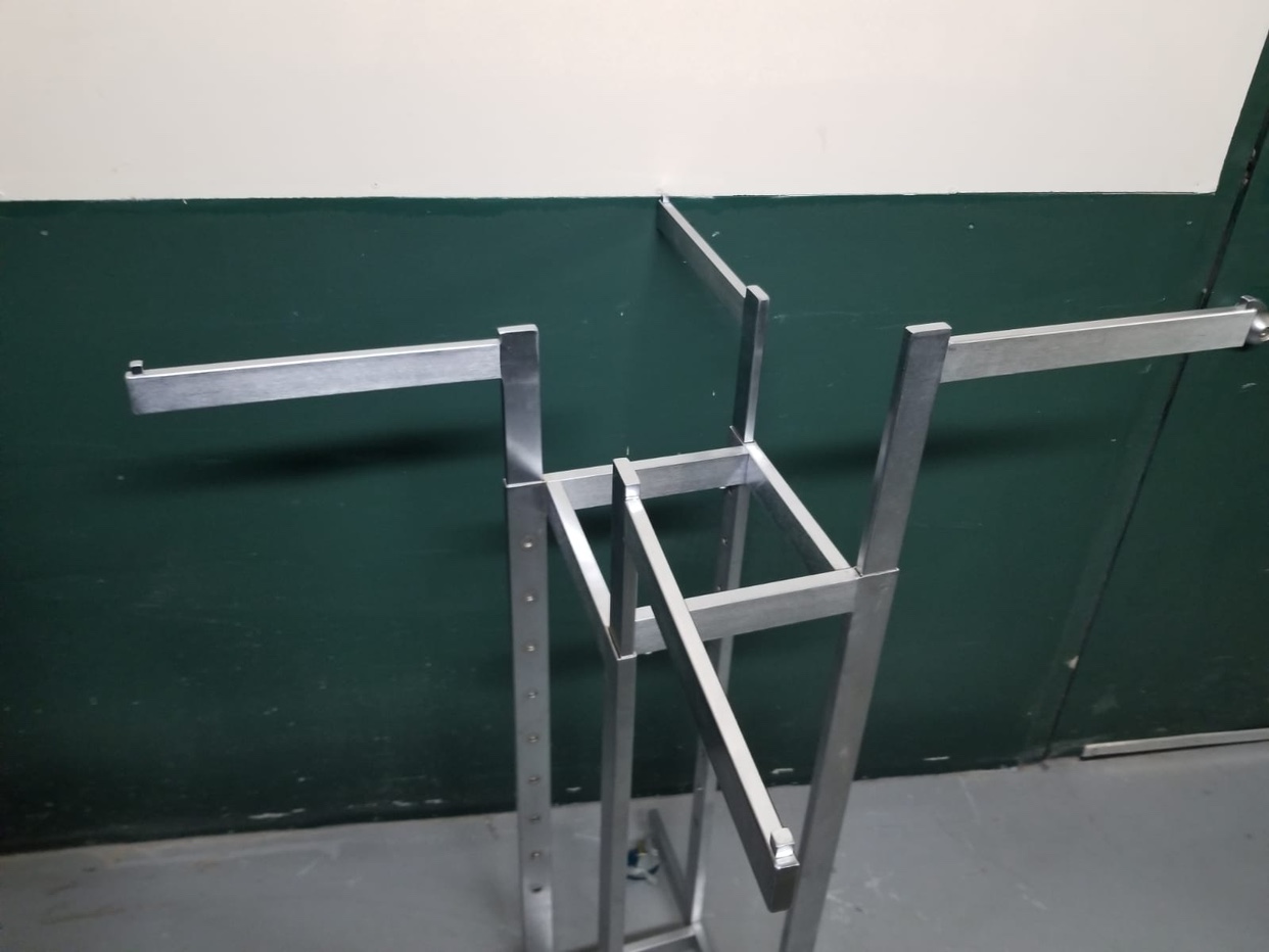 Used retail clothing rack - photo 4