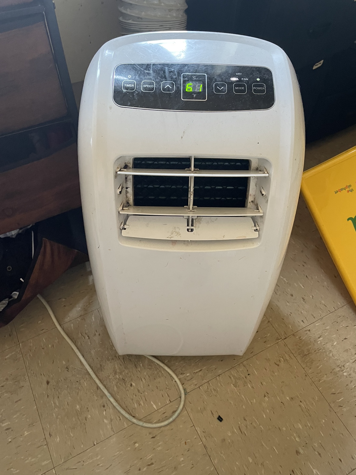 Portable air conditioner thumbnail