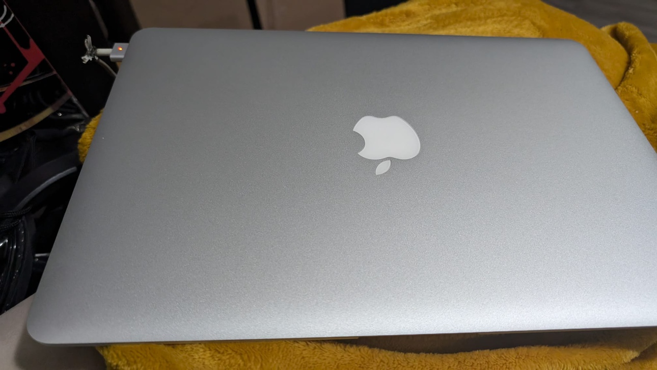 Apple MacBook Air