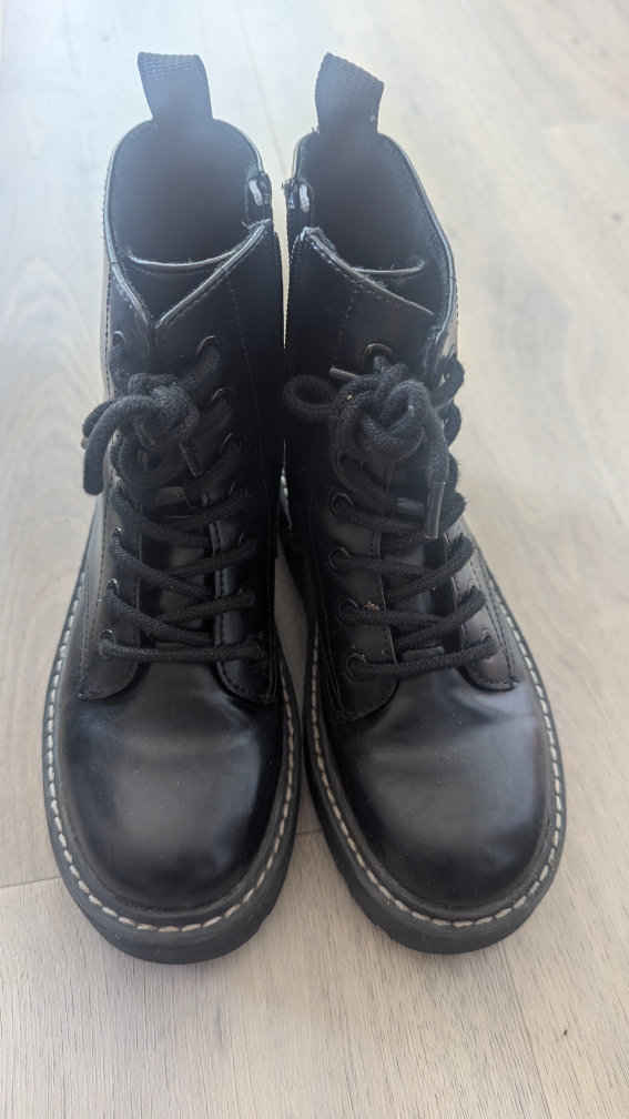 size 3 boots - photo 2