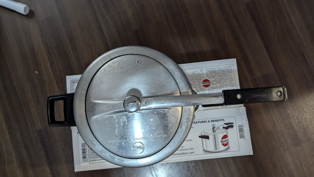 Pressure cooker - Hawkins 5 Litre thumbnail