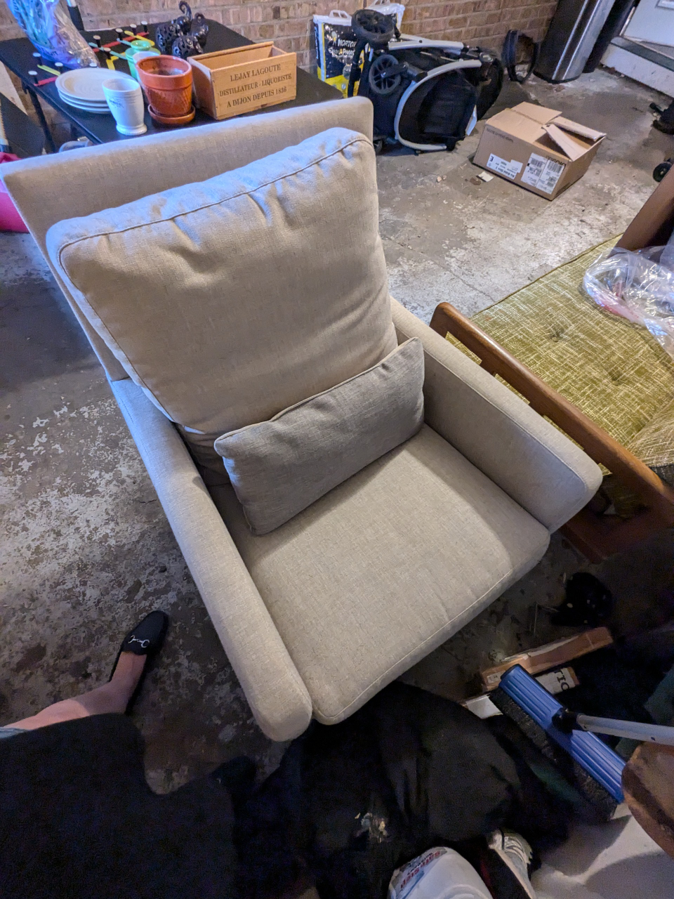 Monte Glider and Ottoman - photo 2