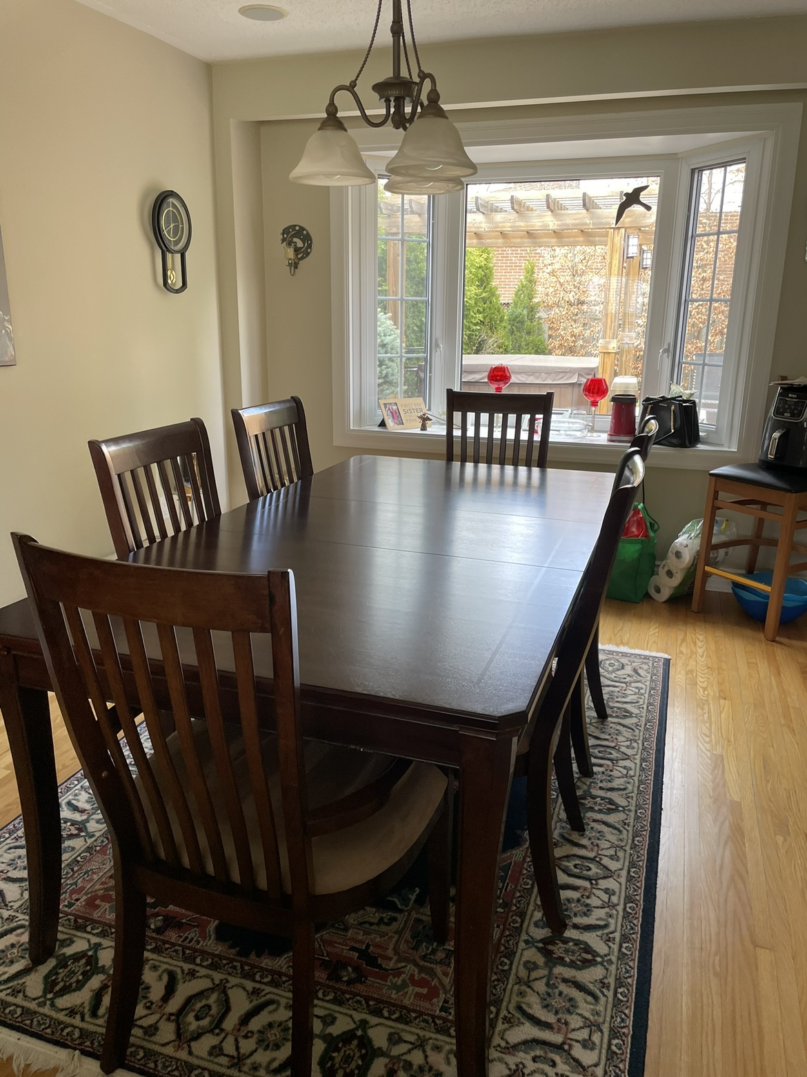 Dining room table with 6 chairs and a leaf - photo 2