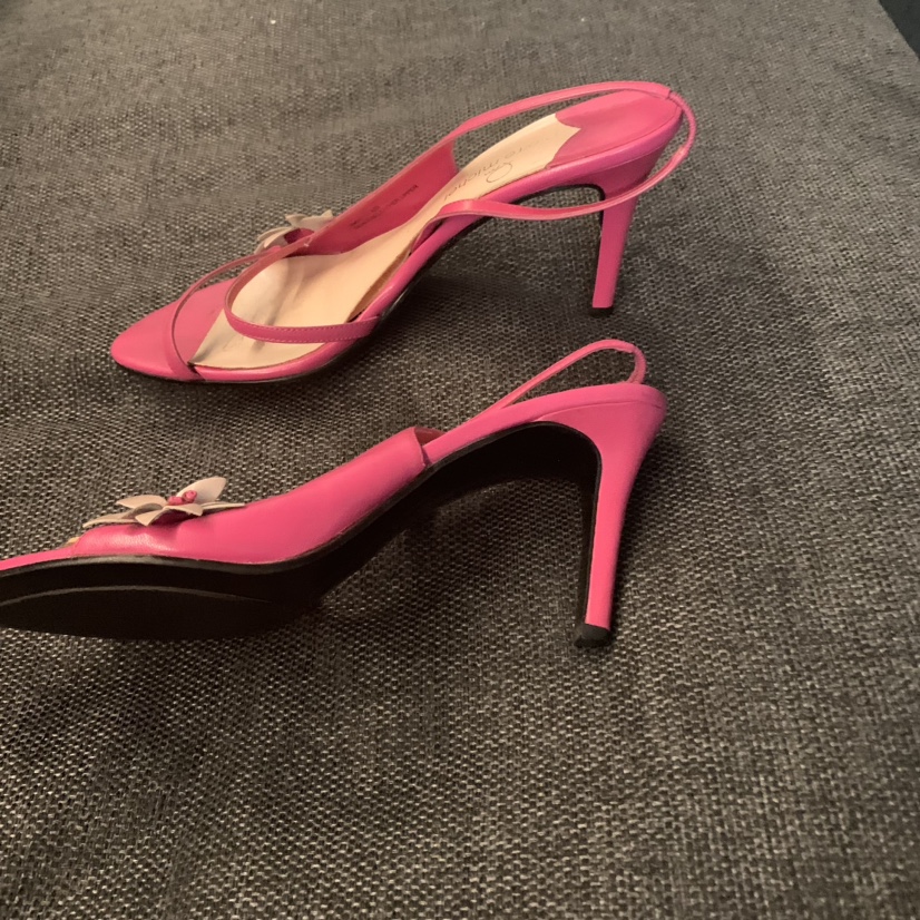 Pink Sandals ~ Size 8 image indicator(2)