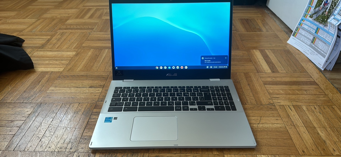 Chromebook - photo 2