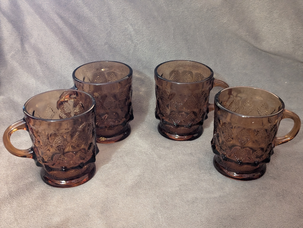VINTAGE Fire King Anchor Hocking Set of 4 Amber Kimberly Mugs⚽ image indicator(6)