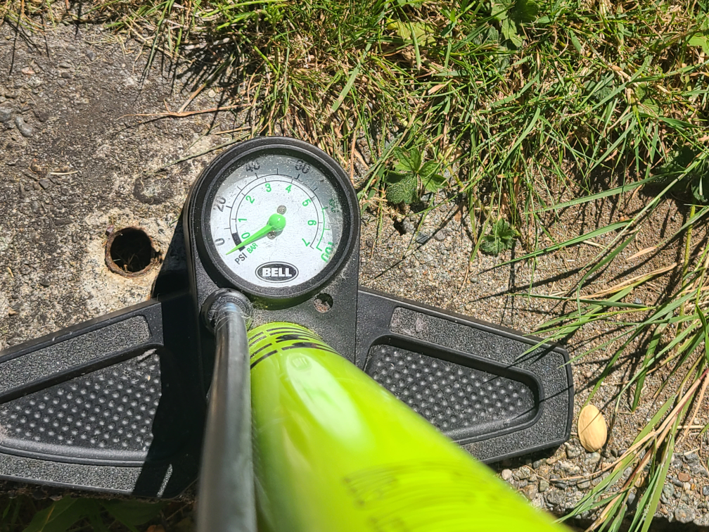 BEll Air Attack Pump - photo 4