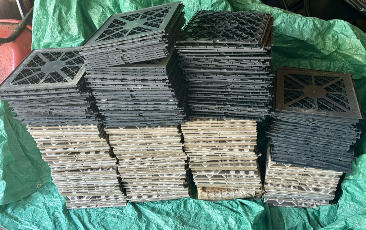 Unused Decking Tiles- Ikea MALLSTEN image indicator(5)