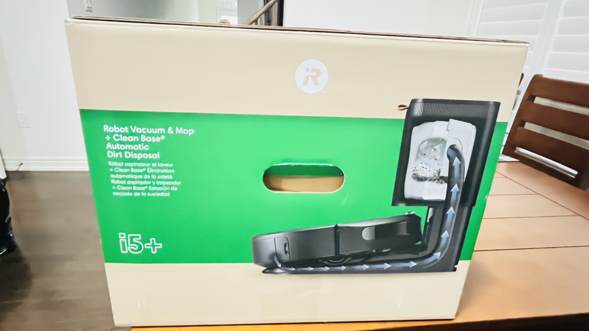 Roomba vaccum and mop cleaner - photo 2