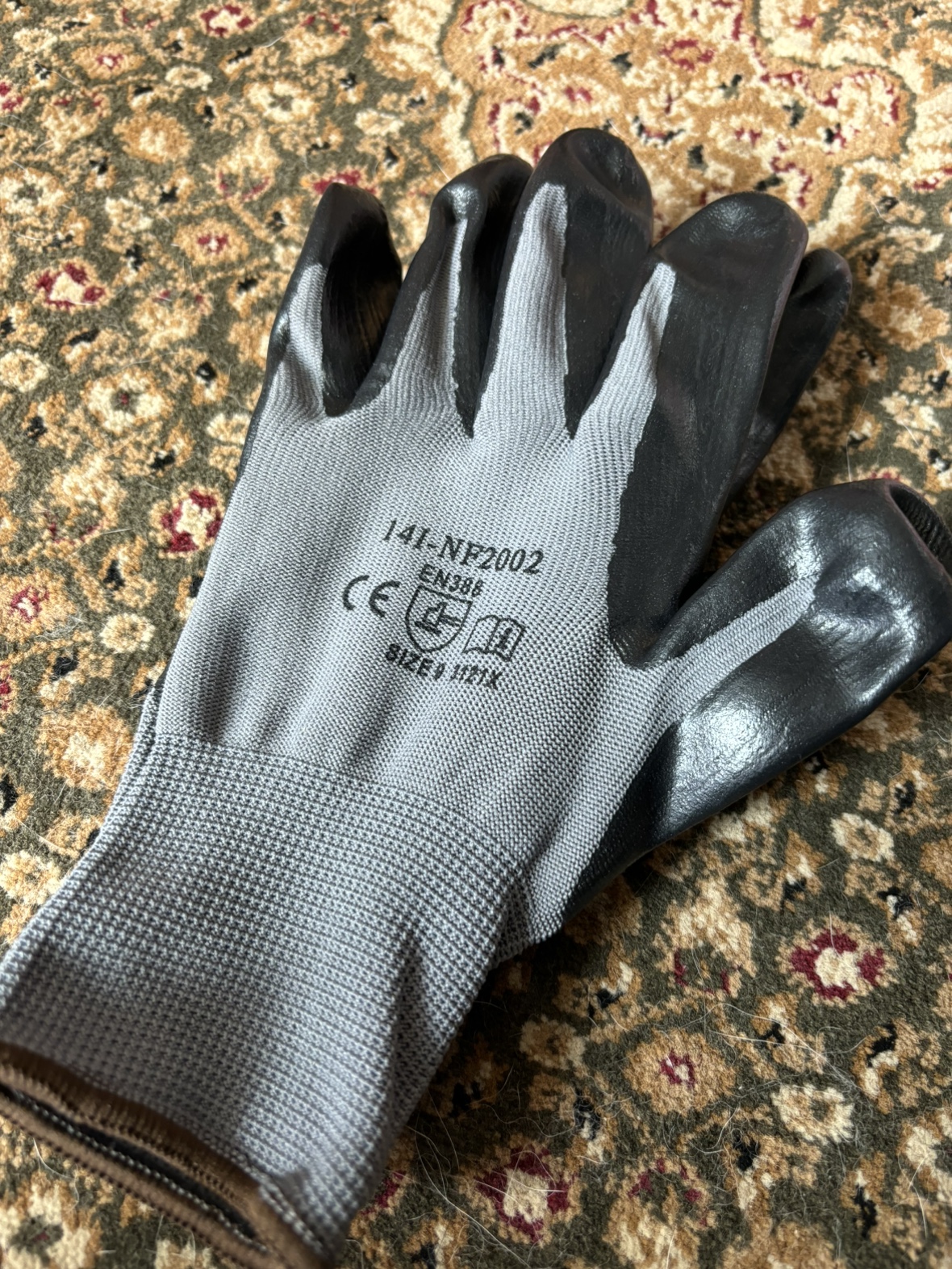 Heavy duty Yard work/ Gardening gloves image indicator(2)