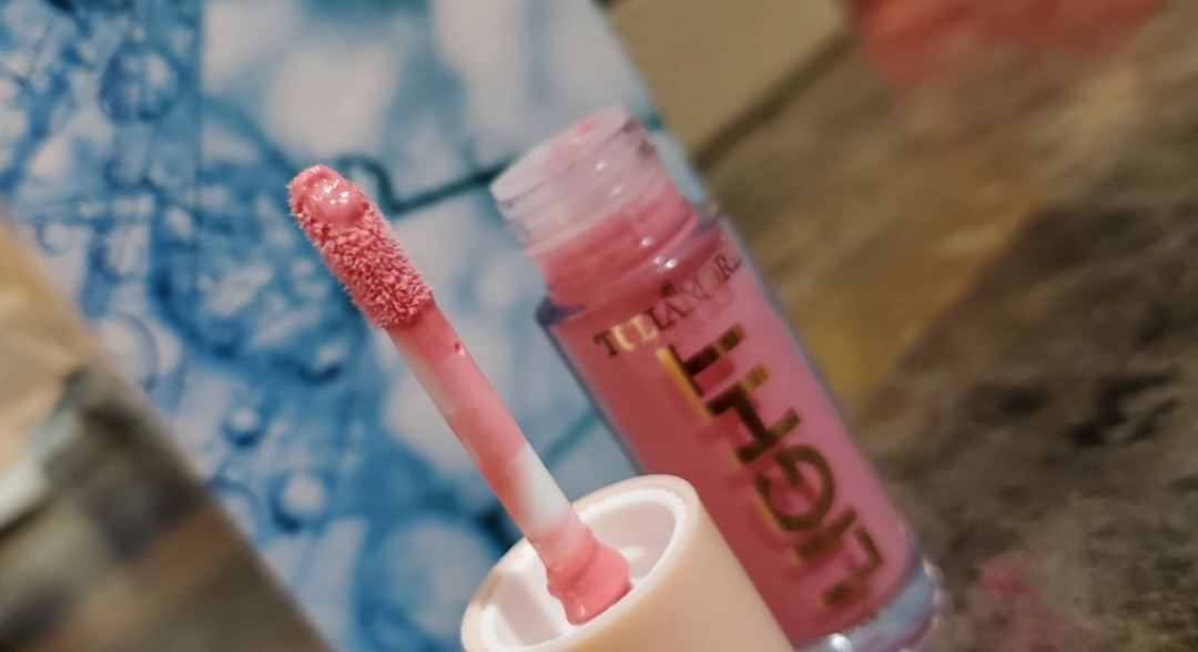 BRAND NEW Pink Lip Gloss