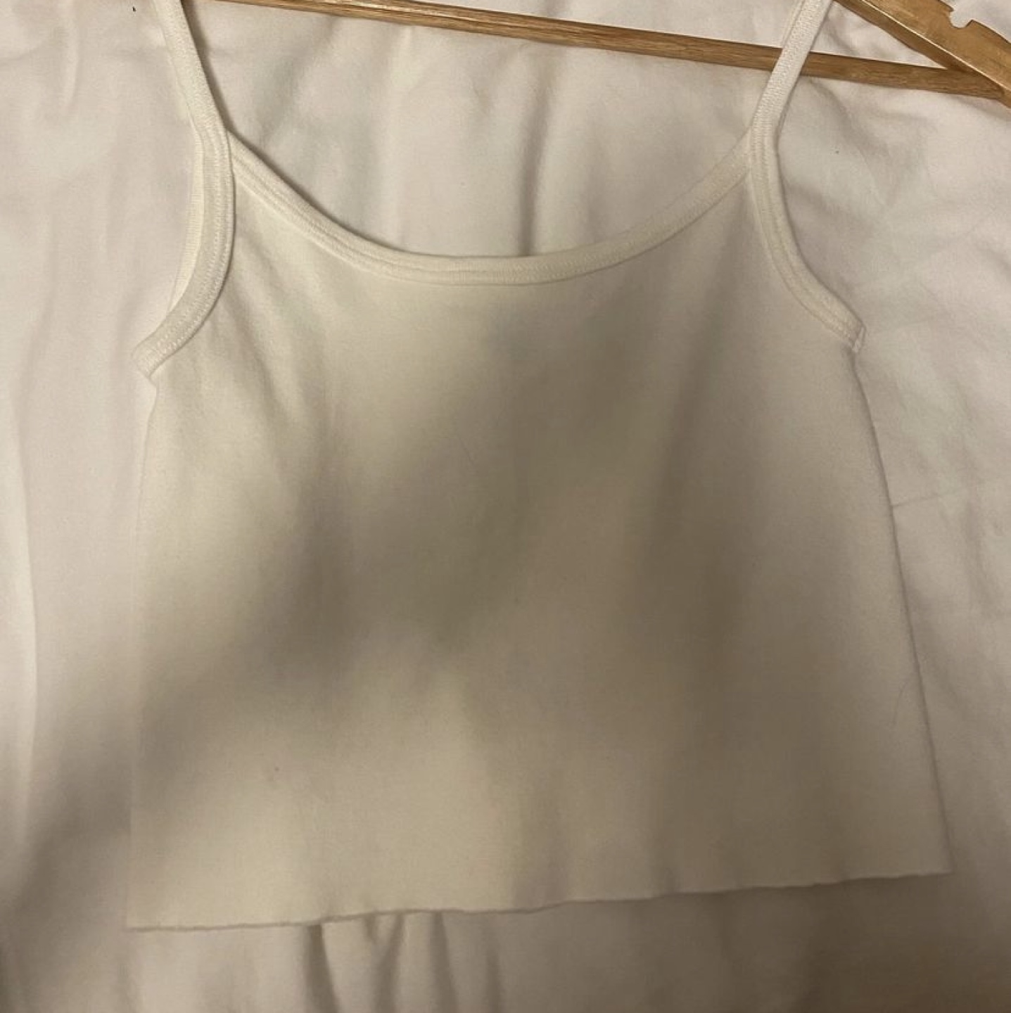 Brandy Melville tank image indicator(3)
