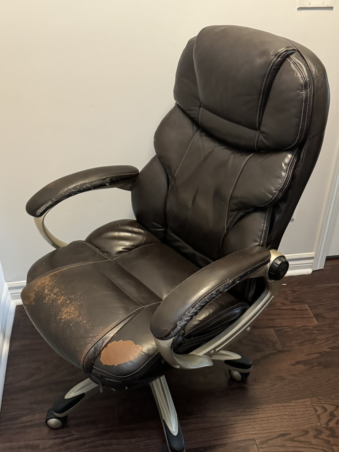 Office Chair - photo 3
