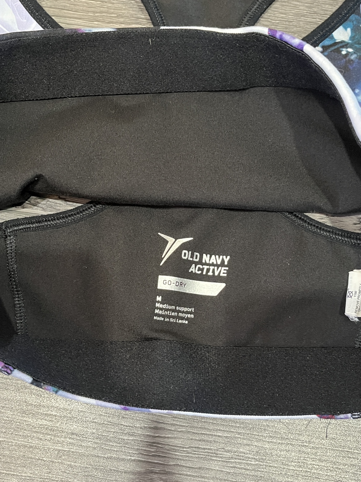 Medium Old Navy Sports Bra image indicator(3)