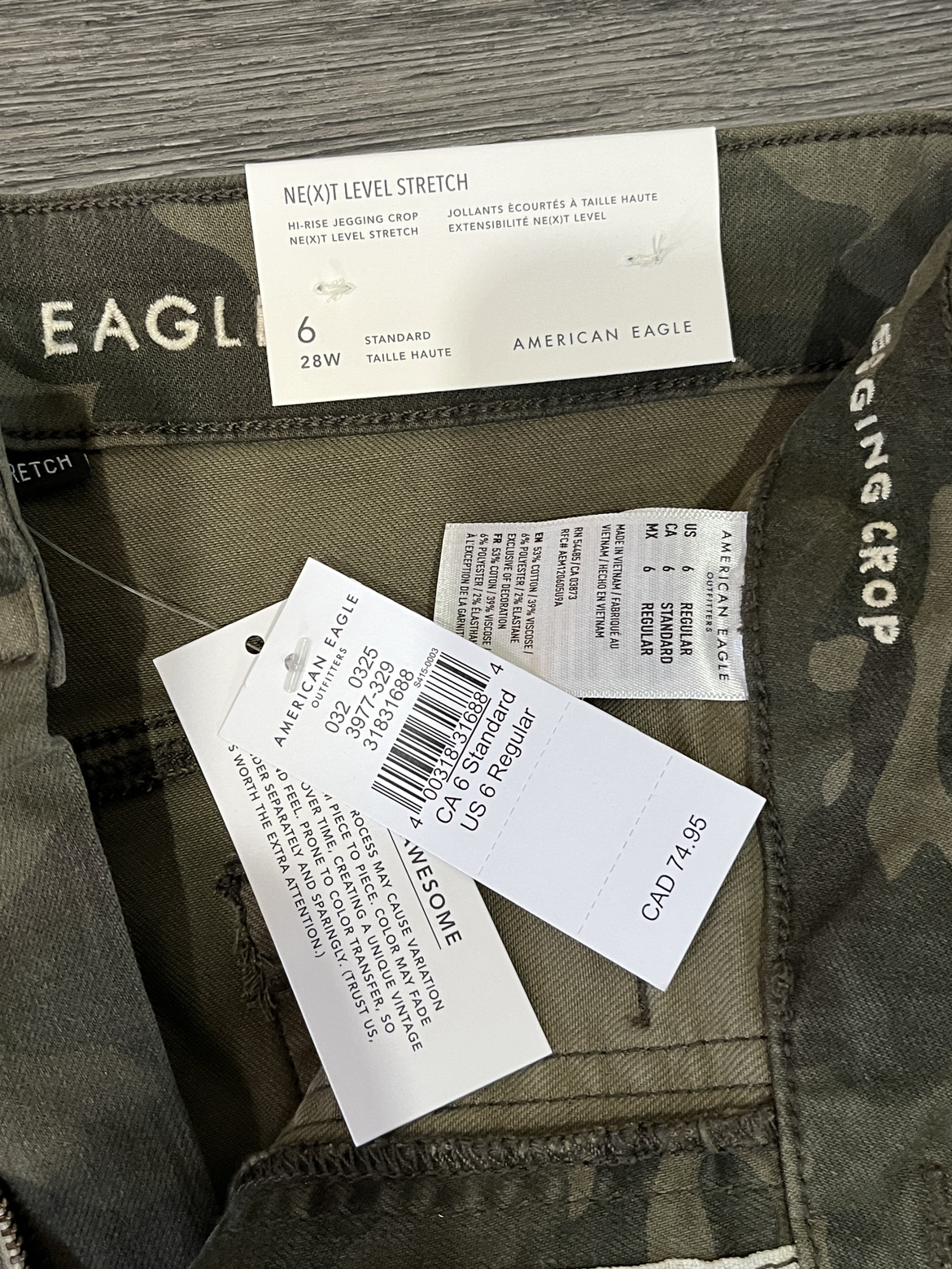 AE Size 6 High-Rise Jegging Crop Army Pants image indicator(2)