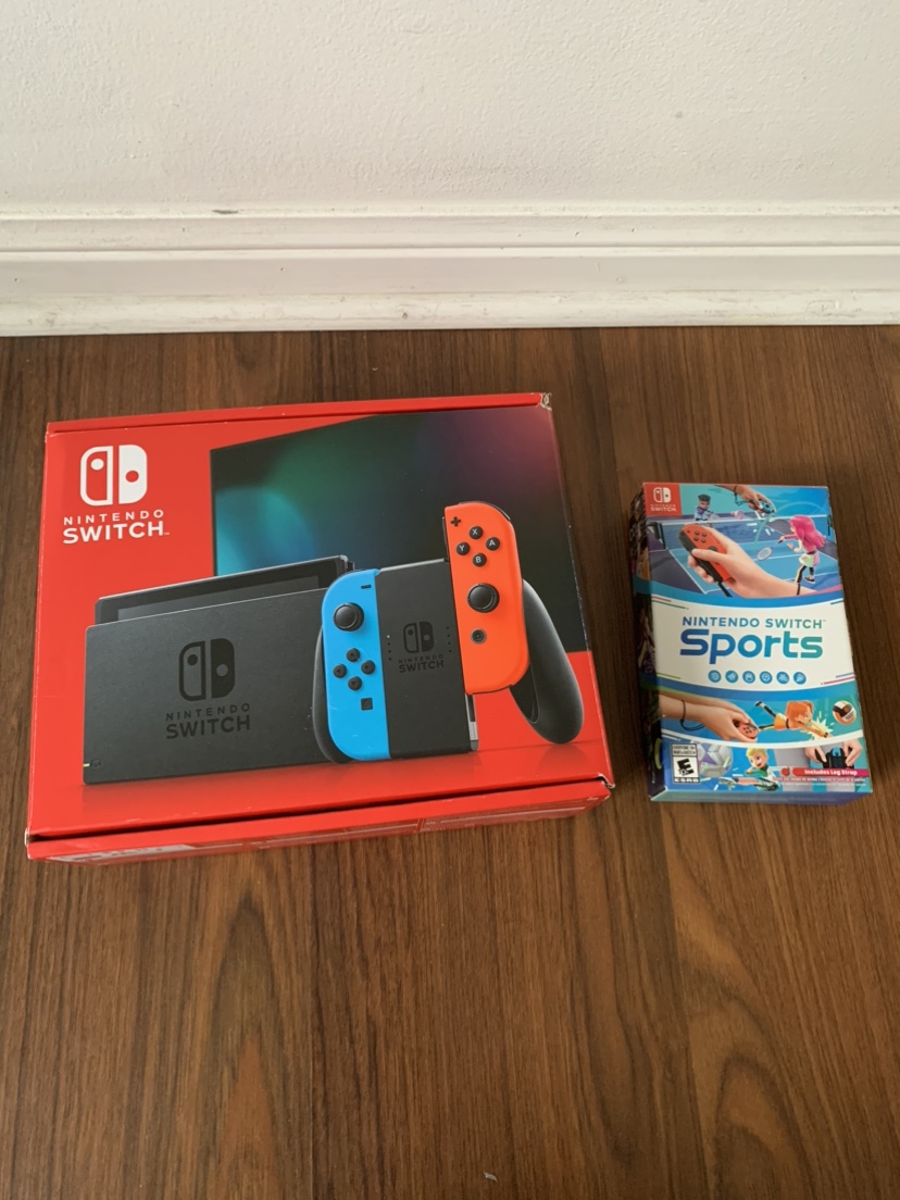 Nintendo Switch (Mint Condition) FREE GAME INCLUDED