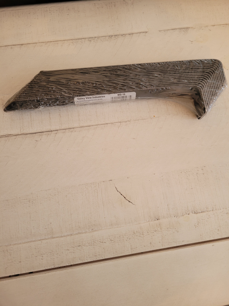 Valley View Industries MS-16 Black Metal Corner Brace image indicator(2)