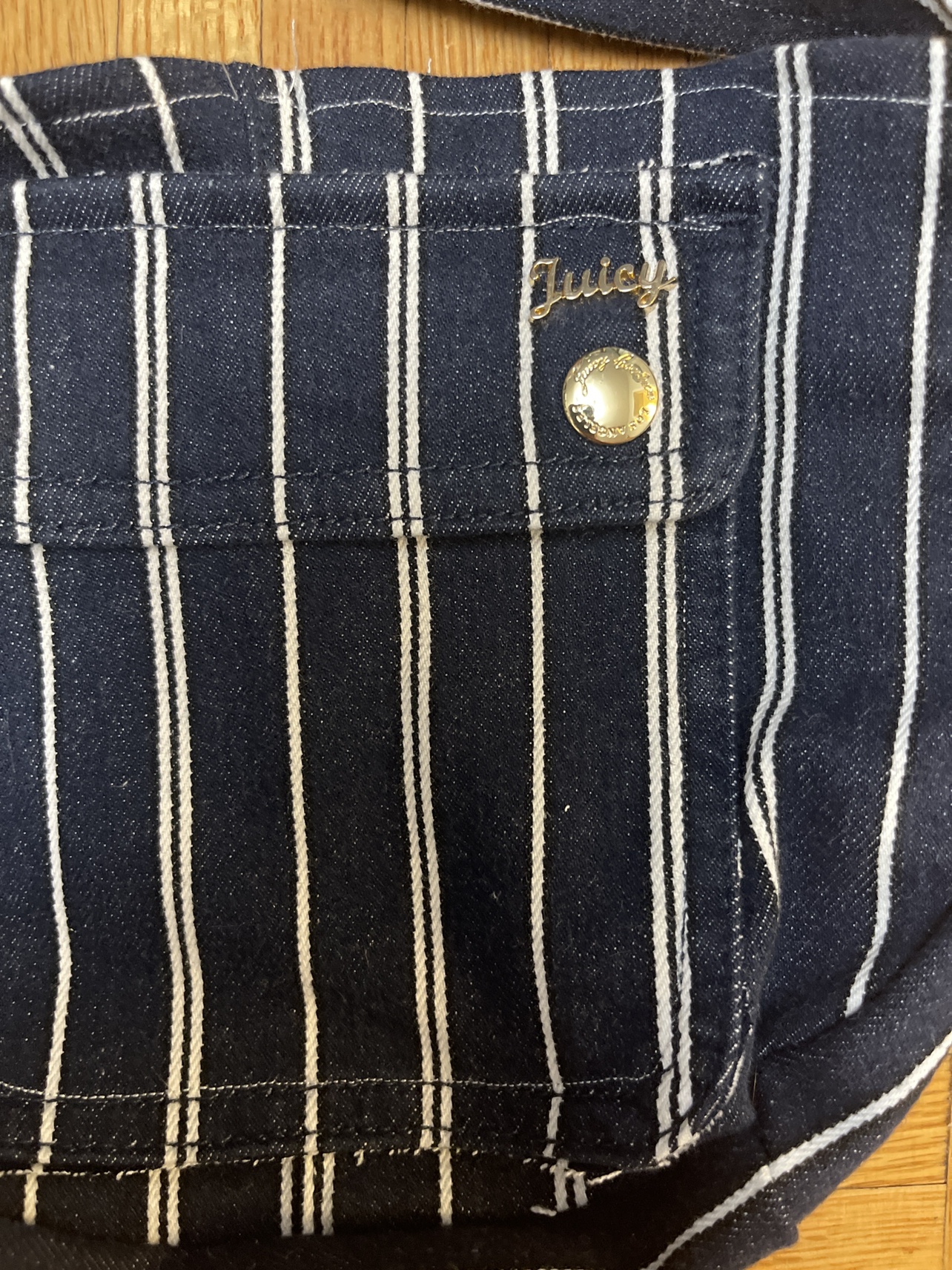 Juicy couture image indicator(2)