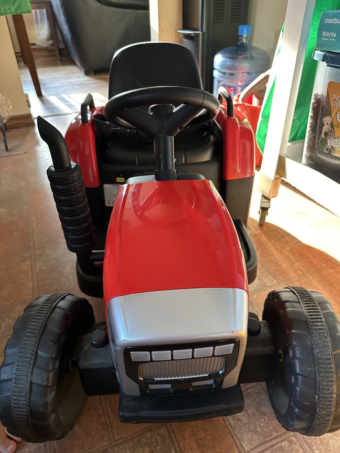 12V Ride on Tractor - photo 2