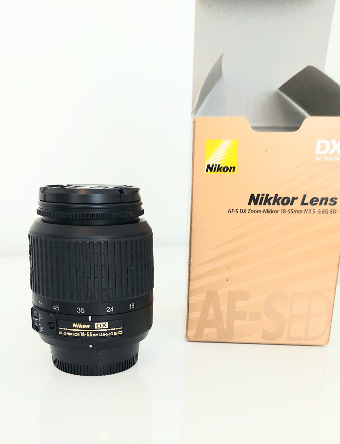 like new Nikkor DX Zoom Lens: AF-S DX Zoom 18-55mm f/3.5-5.6 ED thumbnail