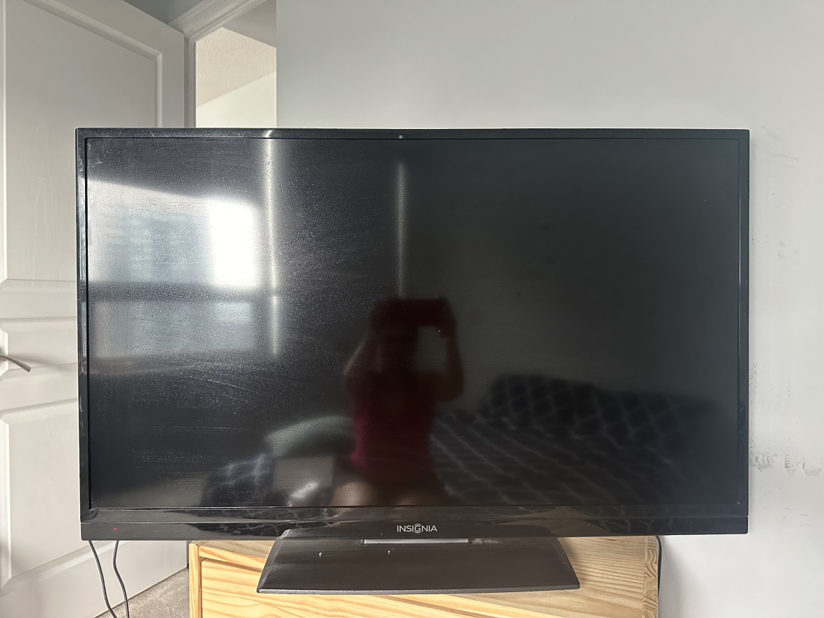 Insignia TV 40 inches - photo 2