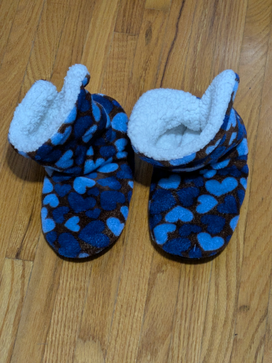 Blue and Brown Heart Slippers - photo 2