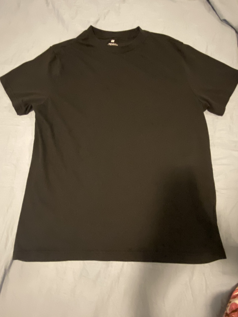 Man’s Polo & 2-pack cotton T- shirt H&M image indicator(3)