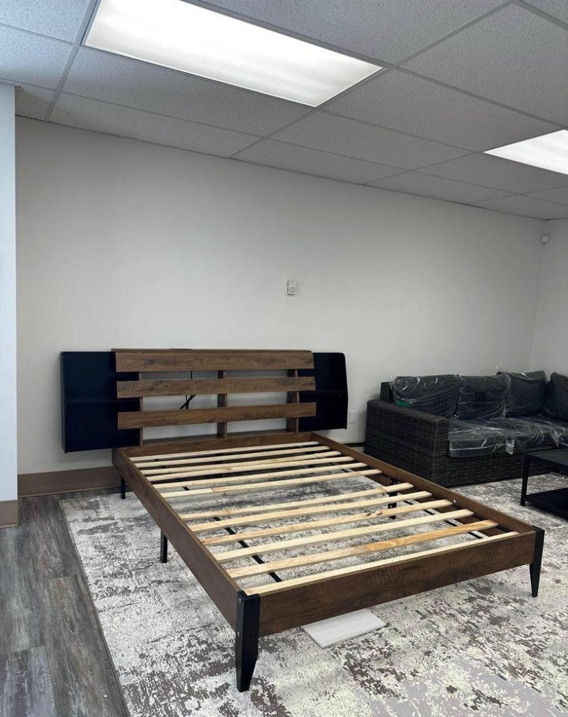 BRAND NEW Queen beds for sale thumbnail