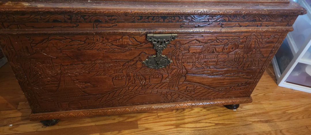 Wood storage chest