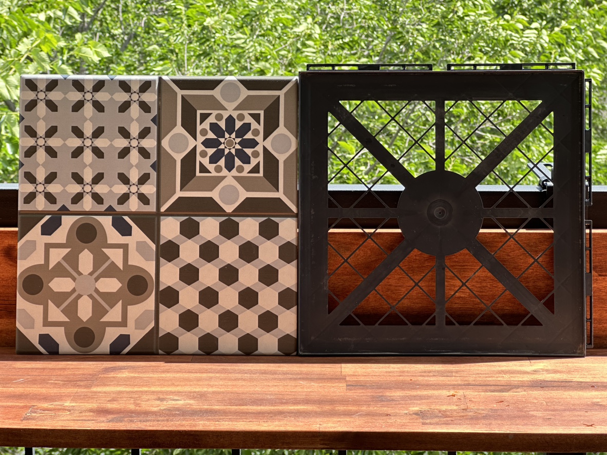 IKEA Mallsten Deck Tiles (Gray/White) — 18 Tiles image indicator(3)