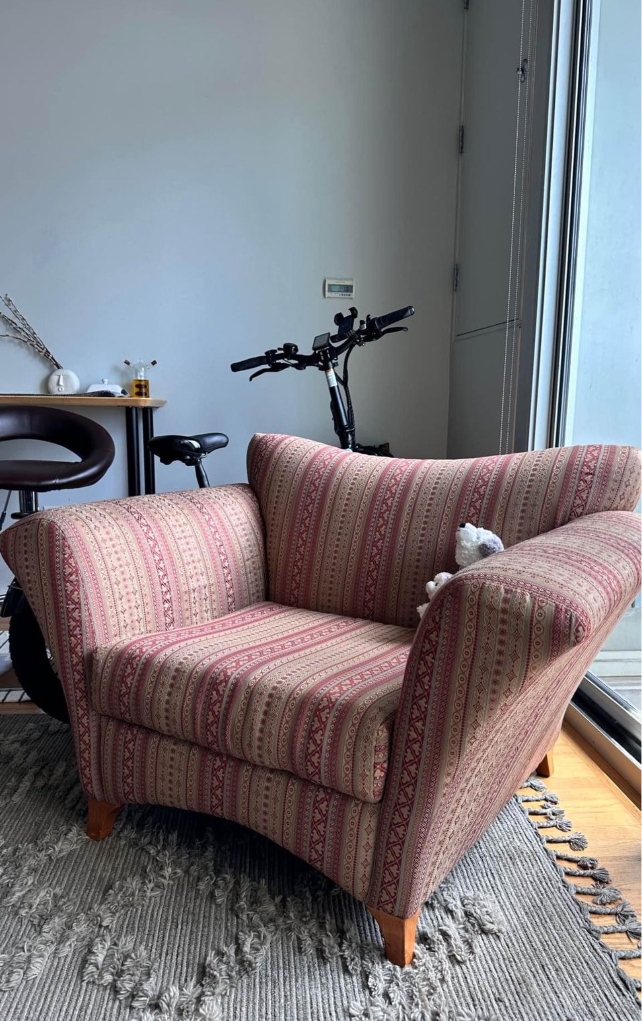 Accent Chair - photo 2