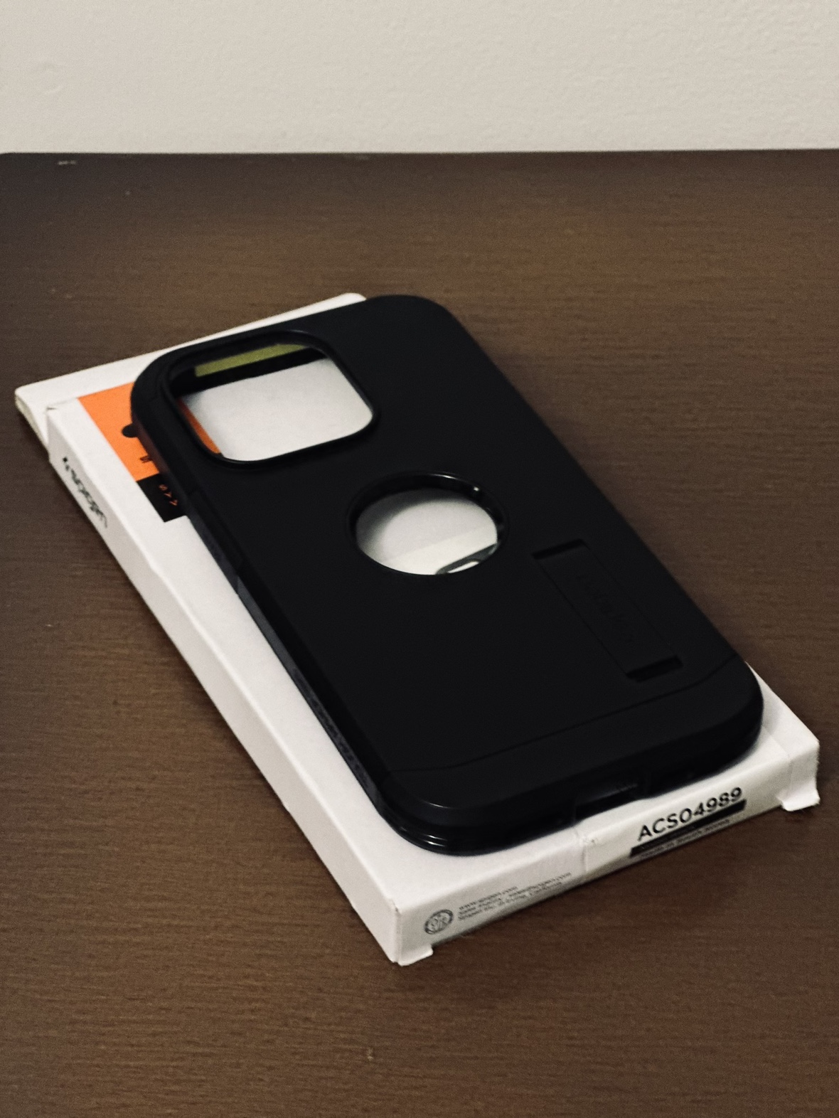 iPhone 14 Pro case Spigen magfit - photo 3