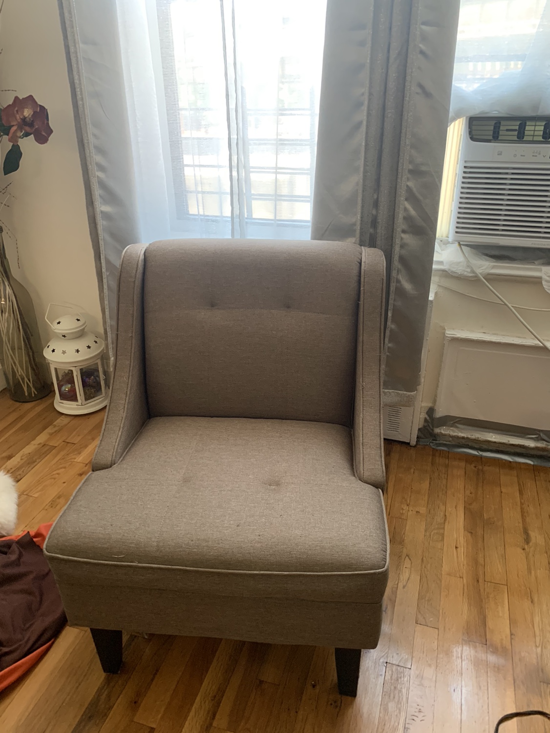 Couch and accent chair set - photo 2