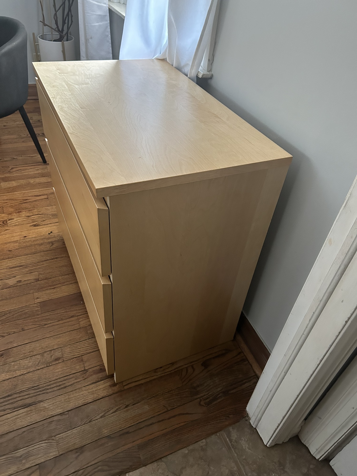 IKEA MALM Dresser - photo 2